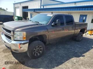 2008 Chevrolet Silverado 2500HD Work Truck with VIN 1GCHK23688F111641, listed as a Copart auction lot 71110935 with 346,630 mi miles and Clean title. Bid and sale history available at DreamBid. Image 1.