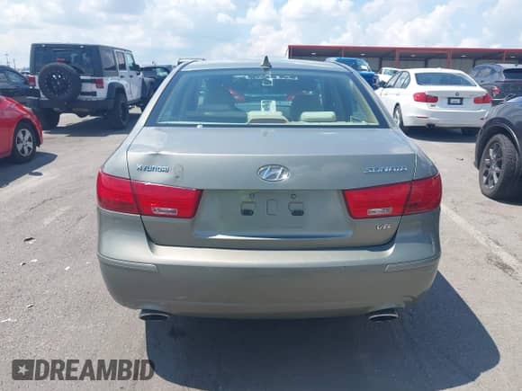 2009 Hyundai Sonata GLS z VIN 5NPET46F49H407514, wystawiony jako IAAI lot #42972653 z przebiegiem 230 843 mil mil oraz . Historia ofert i sprzedaży dostępna na DreamBid. Obrazek 16.