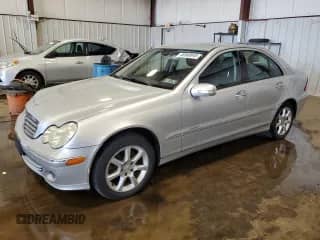 2007 Mercedes-Benz C 280 Luxury с VIN WDBRF92H97F848784, выставлен на аукционе Copart как лот 66908945 с пробегом 97 862 миль миль и Списание • Salvage title. История ставок и продаж доступна на DreamBid. Изображение 1.