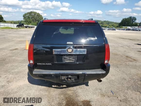 2007 Cadillac Escalade ESV с VIN 1GYFK66817R260265, выставлен на аукционе Copart как лот 70755915 с пробегом 273 778 миль миль и Чистый • Clean title. История ставок и продаж доступна на DreamBid. Изображение 6.