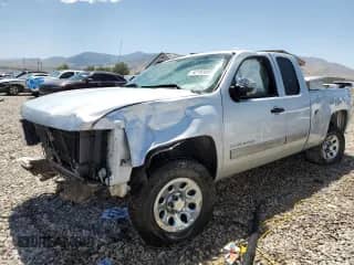 2012 Chevrolet Silverado 1500 LT with VIN 1GCRKSE76CZ120341, listed as a Copart auction lot 62193085 with 106,713 mi miles and Clean title. Bid and sale history available at DreamBid. Image 1.