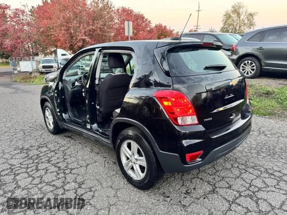 2020 Chevrolet Trax LS z VIN 3GNCJKSB5LL224920, wystawiony jako Copart lot #91340215 z przebiegiem 66 201 mil mil oraz Szkoda całkowita • Salvage title. Historia ofert i sprzedaży dostępna na DreamBid. Obrazek 3.