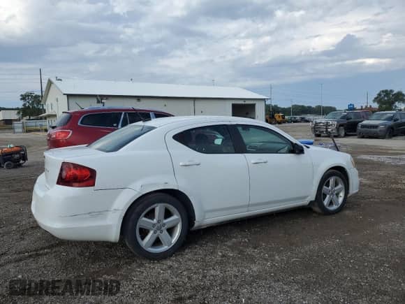 2013 Dodge Avenger SE with VIN 1C3CDZAB9DN534343, listed as a Copart auction lot 81024995 with 190,337 mi miles and Salvage title. Bid and sale history available at DreamBid. Image 3.