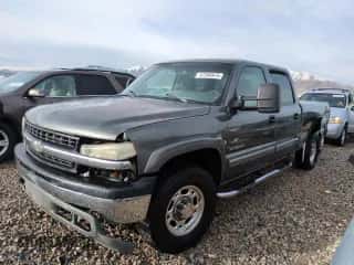 2002 Chevrolet Silverado 1500HD LT с VIN 1GCGK13U02F217612, выставлен на аукционе Copart как лот 47384975 с пробегом 198 138 миль миль и Списание • Salvage title. История ставок и продаж доступна на DreamBid. Изображение 1.