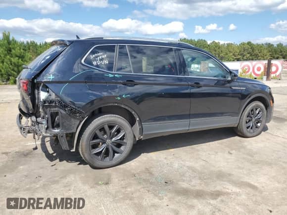 2022 Volkswagen Tiguan SE with VIN 3VV2B7AX2NM073643, listed as a Copart auction lot 71871025 with 53,523 mi miles and Salvage title. Bid and sale history available at DreamBid. Image 3.