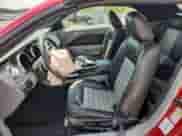 2009 Ford Mustang GT с VIN 1ZVHT85H195117784, выставлен на аукционе Copart как лот 64933225 с пробегом 46 449 миль миль и Списание • Salvage title. История ставок и продаж доступна на DreamBid. Изображение 7.