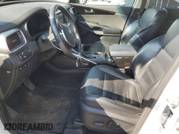 2020 Kia Sorento EX с VIN 5XYPHDA56LG694085, выставлен на аукционе Copart как лот 70769275 с пробегом 88 726 миль миль и Чистый • Clean title. История ставок и продаж доступна на DreamBid. Изображение 7.