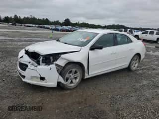 2015 Chevrolet Malibu LS z VIN 1G11A5SL6FF254512, wystawiony jako Copart lot #82183735 z przebiegiem 62 368 mil mil oraz Szkoda całkowita • Salvage title. Historia ofert i sprzedaży dostępna na DreamBid. Obrazek 1.