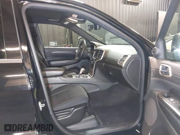 2017 Jeep Grand Cherokee Altitude with VIN 1C4RJFAG0HC624166, listed as a IAAI auction lot 42440533 with 57,412 mi miles and . Bid and sale history available at DreamBid. Image 5.