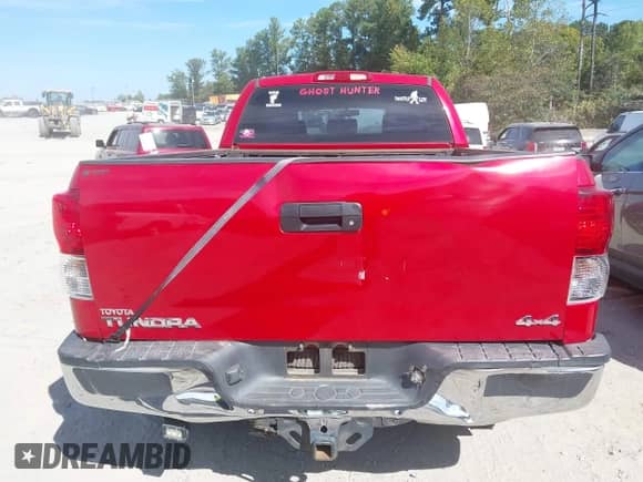 2013 Toyota Tundra z VIN 5TFUM5F16DX041474, wystawiony jako IAAI lot #43363211 z przebiegiem 258 170 mil mil oraz . Historia ofert i sprzedaży dostępna na DreamBid. Obrazek 16.