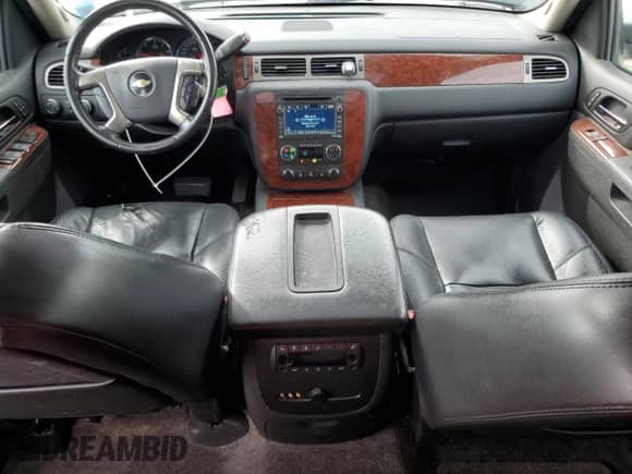 2010 Chevrolet Tahoe LTZ с VIN 1GNUKCE03AR279891, выставлен на аукционе Copart как лот 59116705 с пробегом 284 851 миль миль и Чистый • Clean title. История ставок и продаж доступна на DreamBid. Изображение 8.
