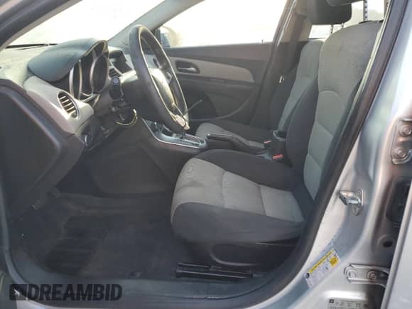 2016 Chevrolet Cruze LS with VIN 1G1PC5SH8G7140913, listed as a Copart auction lot 70756215 with 141,373 mi miles and Clean title. Bid and sale history available at DreamBid. Image 7.