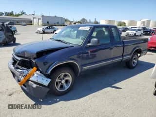 1998 Chevrolet S-10 LS с VIN 1GCCS1943W8223128, выставлен на аукционе Copart как лот 56256655 с пробегом 200 831 миль миль и Списание • Salvage title. История ставок и продаж доступна на DreamBid. Изображение 1.