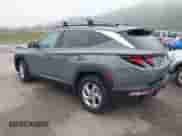 2024 Hyundai Tucson SEL z VIN 5NMJBCDE2RH405098, wystawiony jako IAAI lot #42766392 z przebiegiem 3 902 mil mil oraz . Historia ofert i sprzedaży dostępna na DreamBid. Obrazek 3.