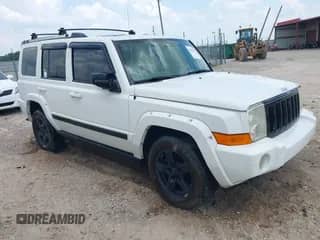 2008 Jeep Commander Limited с VIN 1J8HG58248C211318, выставлен на аукционе IAAI как лот 42501353 с пробегом 215 049 миль миль и . История ставок и продаж доступна на DreamBid. Изображение 1.