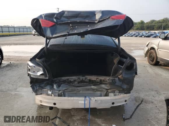 2015 Chevrolet Impala LS с VIN 2G11X5SL3F9201192, выставлен на аукционе Copart как лот 71619735 с пробегом 170 128 миль миль и На запчасти • Non repairable. История ставок и продаж доступна на DreamBid. Изображение 6.