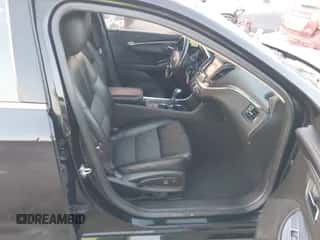 2017 Chevrolet Impala LT с VIN 2G1105S33H9184305, выставлен на аукционе IAAI как лот 43398153 с пробегом 142 461 миль миль и . История ставок и продаж доступна на DreamBid. Изображение 5.