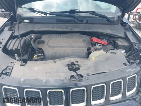 2019 Jeep Compass Latitude with VIN 3C4NJDBB2KT652939, listed as a IAAI auction lot 39583288 with 62,636 mi miles and . Bid and sale history available at DreamBid. Image 10.