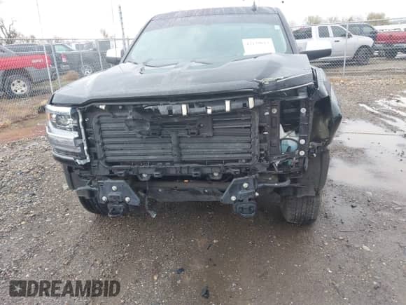 2017 Chevrolet Silverado 1500 LTZ z VIN 3GCUKSEC5HG161820, wystawiony jako IAAI lot #42139613 z przebiegiem 71 485 mil mil oraz . Historia ofert i sprzedaży dostępna na DreamBid. Obrazek 6.