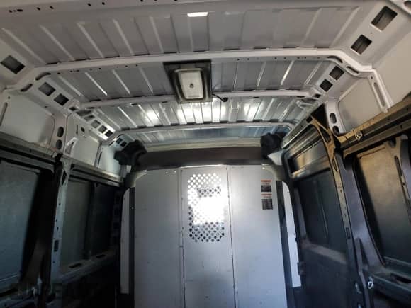 2023 Ram ProMaster Cargo с VIN 3C6LRVDG1PE503858, выставлен на аукционе Copart как лот 80707415 с пробегом Не указан миль и Списание • Salvage title. История ставок и продаж доступна на DreamBid. Изображение 10.