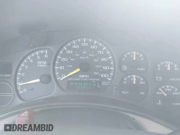 1999 Chevrolet Silverado 1500 LS z VIN 1GCEK19T8XE187729, wystawiony jako IAAI lot #43120618 z przebiegiem 308 974 mil mil oraz . Historia ofert i sprzedaży dostępna na DreamBid. Obrazek 7.