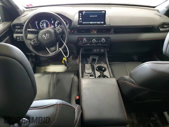 2024 Honda Pilot TrailSport с VIN 5FNYG1H60RB017537, выставлен на аукционе Copart как лот 69645035 с пробегом 22 809 миль миль и На запчасти • Non repairable. История ставок и продаж доступна на DreamBid. Изображение 8.