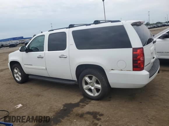 2008 Chevrolet Suburban LTZ z VIN 3GNFK16398G238164, wystawiony jako Copart lot #64173925 z przebiegiem 262 262 mil mil oraz Czysty tytuł • Clean title. Historia ofert i sprzedaży dostępna na DreamBid. Obrazek 2.