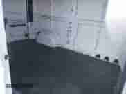 2017 Ram ProMaster Cargo z VIN 3C6TRVAG8HE542890, wystawiony jako IAAI lot #43499590 z przebiegiem 102 516 mil mil oraz . Historia ofert i sprzedaży dostępna na DreamBid. Obrazek 8.