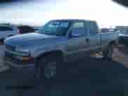 1999 Chevrolet Silverado 2500 LS z VIN 1GCGK29U8XZ172602, wystawiony jako IAAI lot #41745691 z przebiegiem 214 885 mil mil oraz . Historia ofert i sprzedaży dostępna na DreamBid. Obrazek 2.