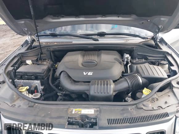 2014 Jeep Grand Cherokee Limited with VIN 1C4RJFBG5EC273488, listed as a IAAI auction lot 43390401 with 120,575 mi miles and . Bid and sale history available at DreamBid. Image 10.