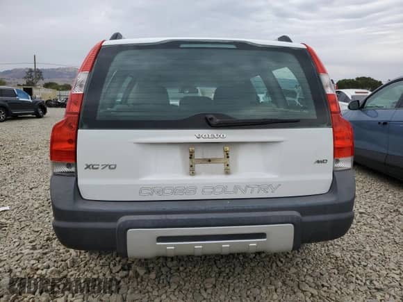 2007 Volvo XC70 z VIN YV4SZ592871260020, wystawiony jako Copart lot #81166235 z przebiegiem 319 085 mil mil oraz Czysty tytuł • Clean title. Historia ofert i sprzedaży dostępna na DreamBid. Obrazek 6.