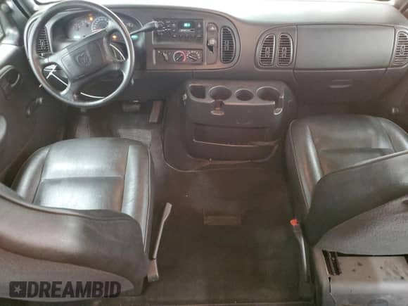 2001 Dodge Passenger with VIN 2B5WB25Y31K517591, listed as a Copart auction lot 84752245 with 23,652 mi miles and Clean title. Bid and sale history available at DreamBid. Image 8.