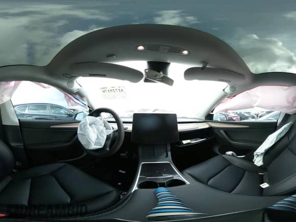 2023 Tesla Model Y Long Range с VIN 7SAYGDEE2PA071402, выставлен на аукционе IAAI как лот 42729170 с пробегом 31 865 миль миль и . История ставок и продаж доступна на DreamBid. Изображение 19.