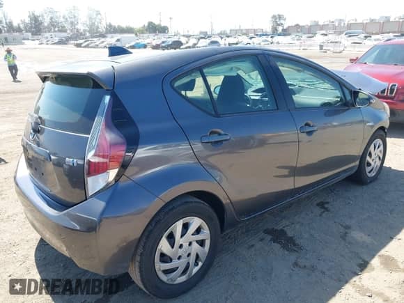 2015 Toyota Prius One z VIN JTDKDTB38F1112411, wystawiony jako IAAI lot #42632251 z przebiegiem 114 157 mil mil oraz . Historia ofert i sprzedaży dostępna na DreamBid. Obrazek 4.