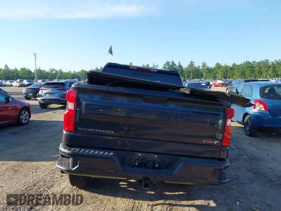 2022 Chevrolet Silverado 1500 RST with VIN 3GCUDEET4NG549144, listed as a IAAI auction lot 42576301 with 78,762 mi miles and . Bid and sale history available at DreamBid. Image 16.