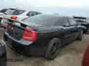 2006 Dodge Charger R/T z VIN 2B3KA53H06H478705, wystawiony jako Copart lot #76878134 z przebiegiem Nie podano mil oraz Szkoda całkowita • Salvage title. Historia ofert i sprzedaży dostępna na DreamBid. Obrazek 3.