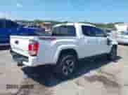 2017 Toyota Tacoma SR5 с VIN 5TFCZ5ANXHX082879, выставлен на аукционе IAAI как лот 42868022 с пробегом 114 120 миль миль и . История ставок и продаж доступна на DreamBid. Изображение 4.