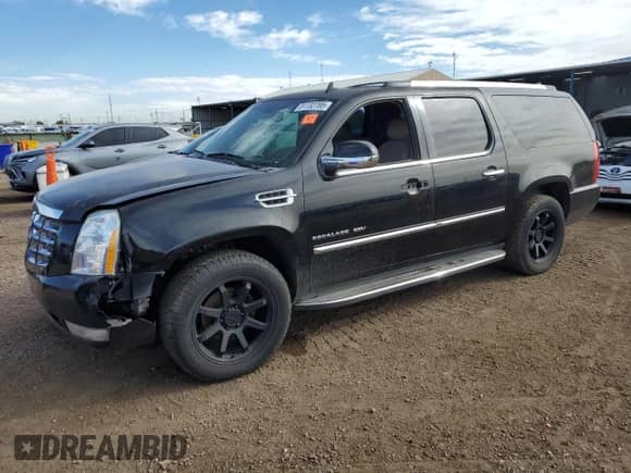 2013 Cadillac Escalade with VIN 1GYS4GEF2DR170214, listed as a Copart auction lot 81732785 with 190,073 mi miles and Clean title. Bid and sale history available at DreamBid. Image 1.
