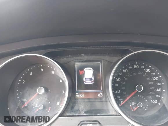 2021 Volkswagen Tiguan SE with VIN 3VV3B7AX8MM045106, listed as a IAAI auction lot 42615167 with 94,729 mi miles and . Bid and sale history available at DreamBid. Image 7.