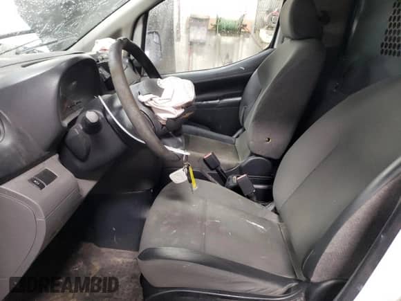 2017 Chevrolet City Express Cargo LS z VIN 3N63M0YN8HK721847, wystawiony jako Copart lot #81000674 z przebiegiem 118 081 mil mil oraz Szkoda całkowita • Salvage title. Historia ofert i sprzedaży dostępna na DreamBid. Obrazek 7.