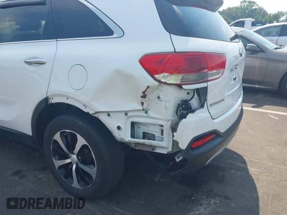 2017 Kia Sorento EX с VIN 5XYPH4A50HG292036, выставлен на аукционе IAAI как лот 42866965 с пробегом 175 881 миль миль и . История ставок и продаж доступна на DreamBid. Изображение 6.