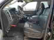 2014 Ram 1500 Laramie z VIN 1C6RR7VM5ES355590, wystawiony jako Copart lot #81877765 z przebiegiem 105 567 mil mil oraz Czysty tytuł • Clean title. Historia ofert i sprzedaży dostępna na DreamBid. Obrazek 7.