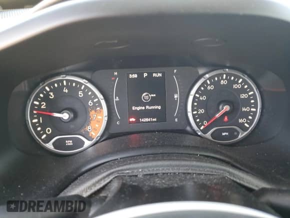 2018 Jeep Renegade Latitude with VIN ZACCJABB9JPJ07071, listed as a Copart auction lot 71979965 with 142,641 mi miles and Salvage title. Bid and sale history available at DreamBid. Image 9.