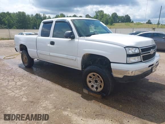 2006 Chevrolet Silverado 1500 Work Truck with VIN 1GCEC19V76Z263186, listed as a IAAI auction lot 42892675 with Not provided miles and . Bid and sale history available at DreamBid. Image 1.