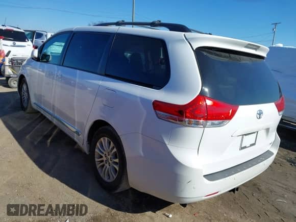 2013 Toyota Sienna XLE AAS with VIN 5TDYK3DC6DS372819, listed as a IAAI auction lot 41395777 with 181,526 mi miles and . Bid and sale history available at DreamBid. Image 3.
