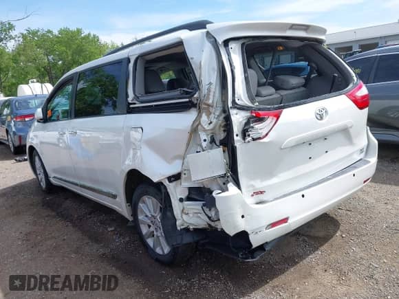 2015 Toyota Sienna Limited with VIN 5TDDK3DC9FS119513, listed as a IAAI auction lot 42290386 with 210,948 mi miles and . Bid and sale history available at DreamBid. Image 3.