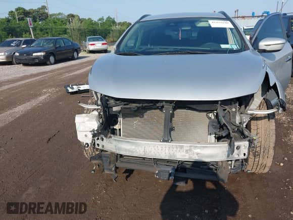 2020 Nissan Murano SV with VIN 5N1AZ2BS3LN155942, listed as a IAAI auction lot 42439190 with 104,785 mi miles and . Bid and sale history available at DreamBid. Image 6.