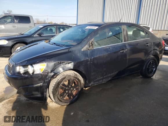 2013 Chevrolet Sonic LT с VIN 1G1JD5SG9D4196723, выставлен на аукционе Copart как лот 50948065 с пробегом 76 311 миль миль и На запчасти • Non repairable. История ставок и продаж доступна на DreamBid. Изображение 1.