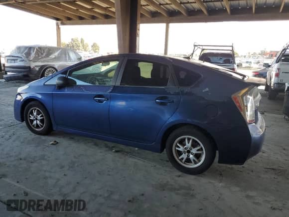 2011 Toyota Prius III with VIN JTDKN3DU5B0261197, listed as a Copart auction lot 87068145 with 178,926 mi miles and Salvage title. Bid and sale history available at DreamBid. Image 2.