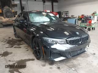 2022 BMW 3 Series M340i xDrive z VIN 3MW5U9J02N8C62190, wystawiony jako IAAI lot #42148074 z przebiegiem 38 073 mil mil oraz . Historia ofert i sprzedaży dostępna na DreamBid. Obrazek 1.